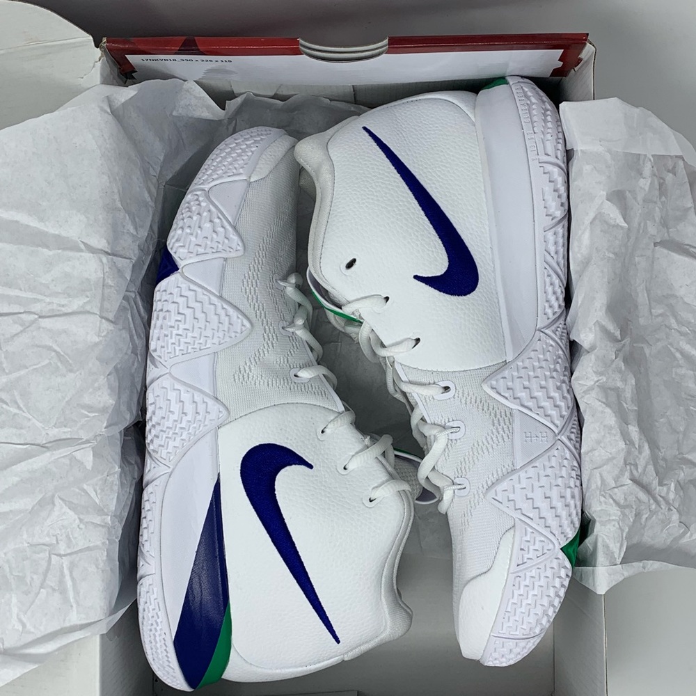 🆕 Nike Kyrie 4 Seattle Seahawks, White/Royal Blue - Picture 3 of 8